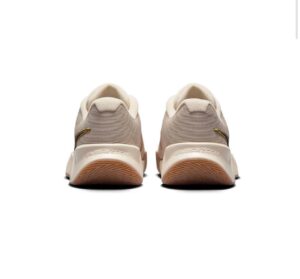 теннисные кроссовки Nike Zoom GP Challenge Pro Premium HC Sanddrift Metallic Gold Men 03